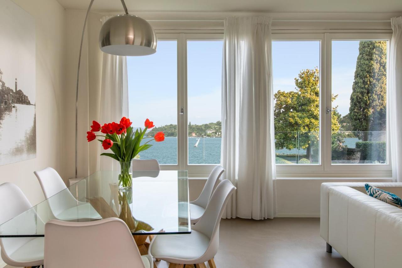 Luxury Lake View Apartments ซาโล ภายนอก รูปภาพ
