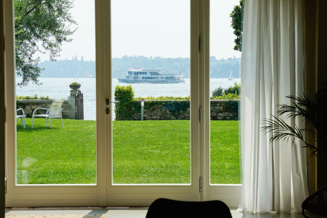 Luxury Lake View Apartments ซาโล ภายนอก รูปภาพ